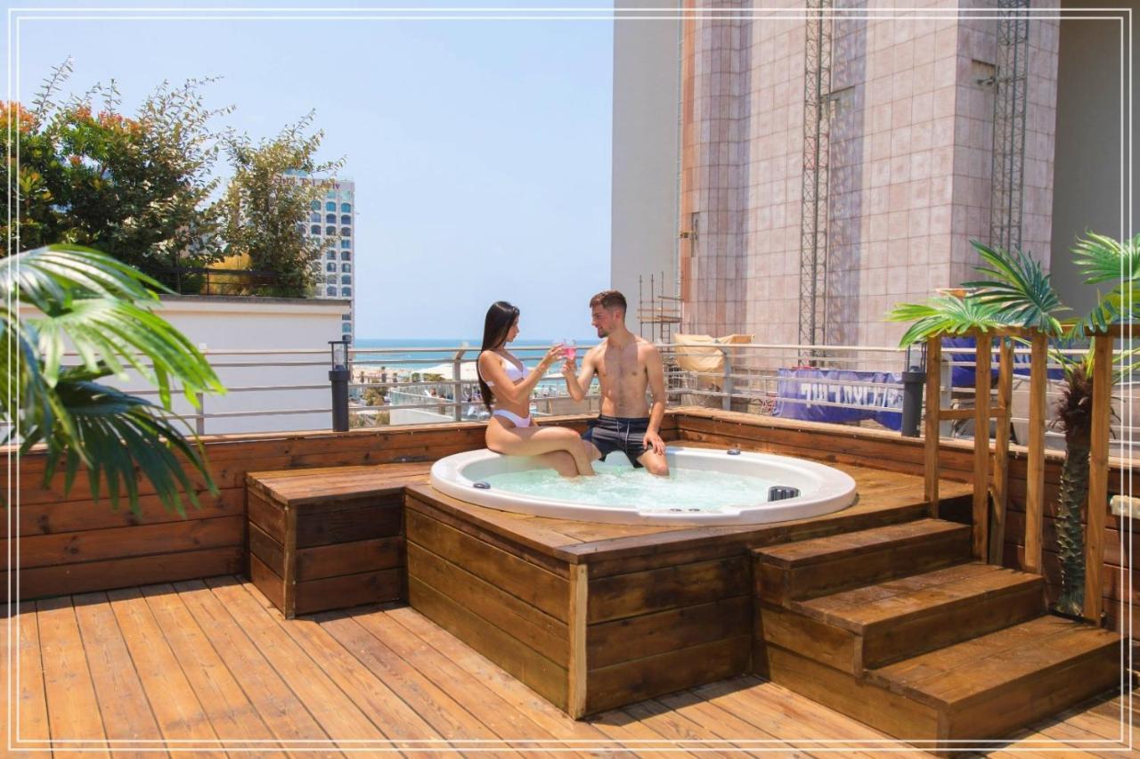 Beach Boutique Hotel And Spa By Tlv Hotels Тел Авив Екстериор снимка